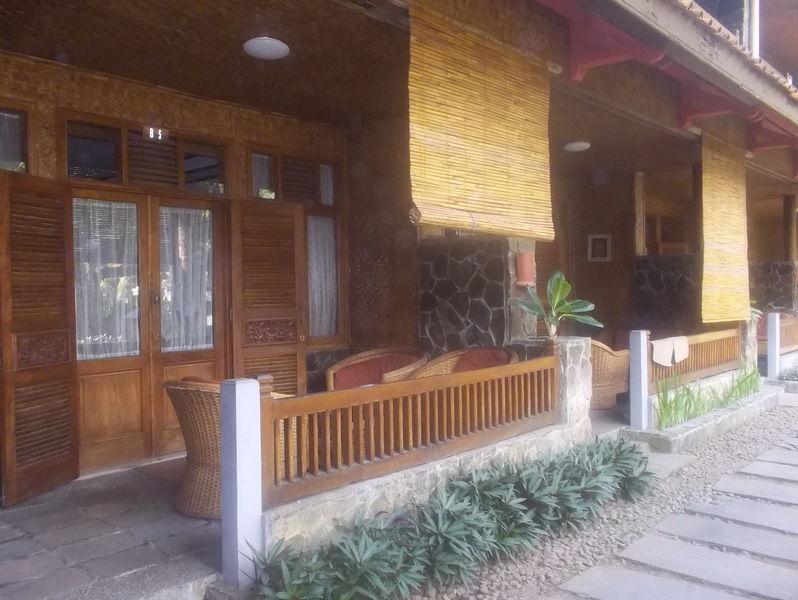 Sunrise Hotel Beach Pangandaran Пангандаран Екстериор снимка